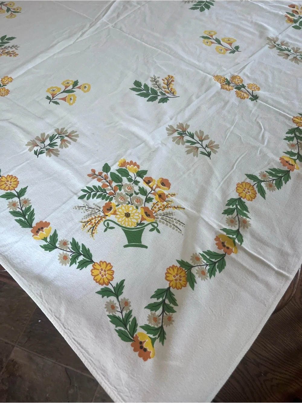 Vintage cotton Floral Basket Printed Tablecloth - Green & Yellow
